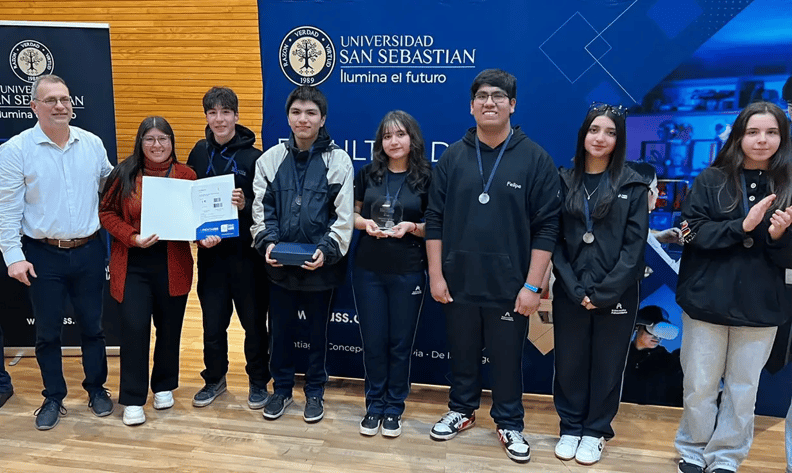 ganadores primer lugar del colegio adventista