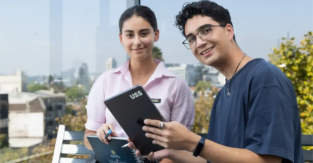 jovenes en proceso de matriculas 